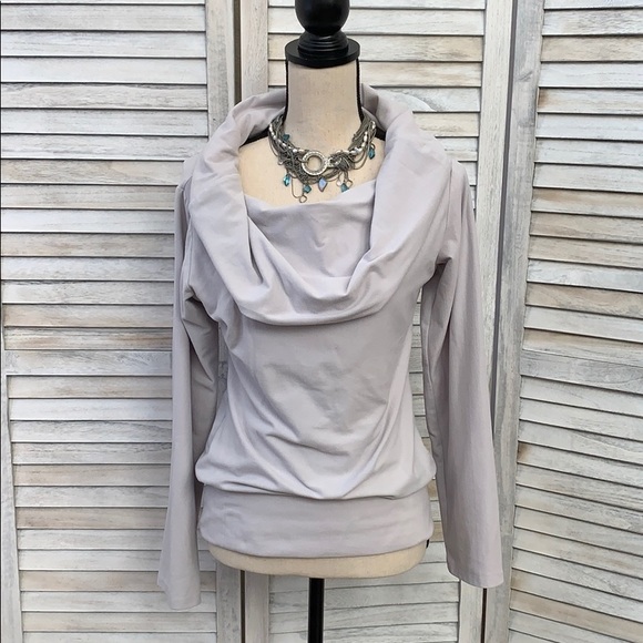 Sweaters - ⚡️3 for $20⚡️ Light Grey Cowl Neck sweater